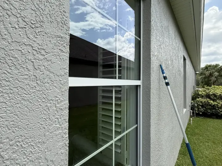 The same window after cleaning (New Tampa)